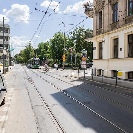 Apartment Poznan Old Town Strzelecka By Noclegi Renters Ngoại thất bức ảnh