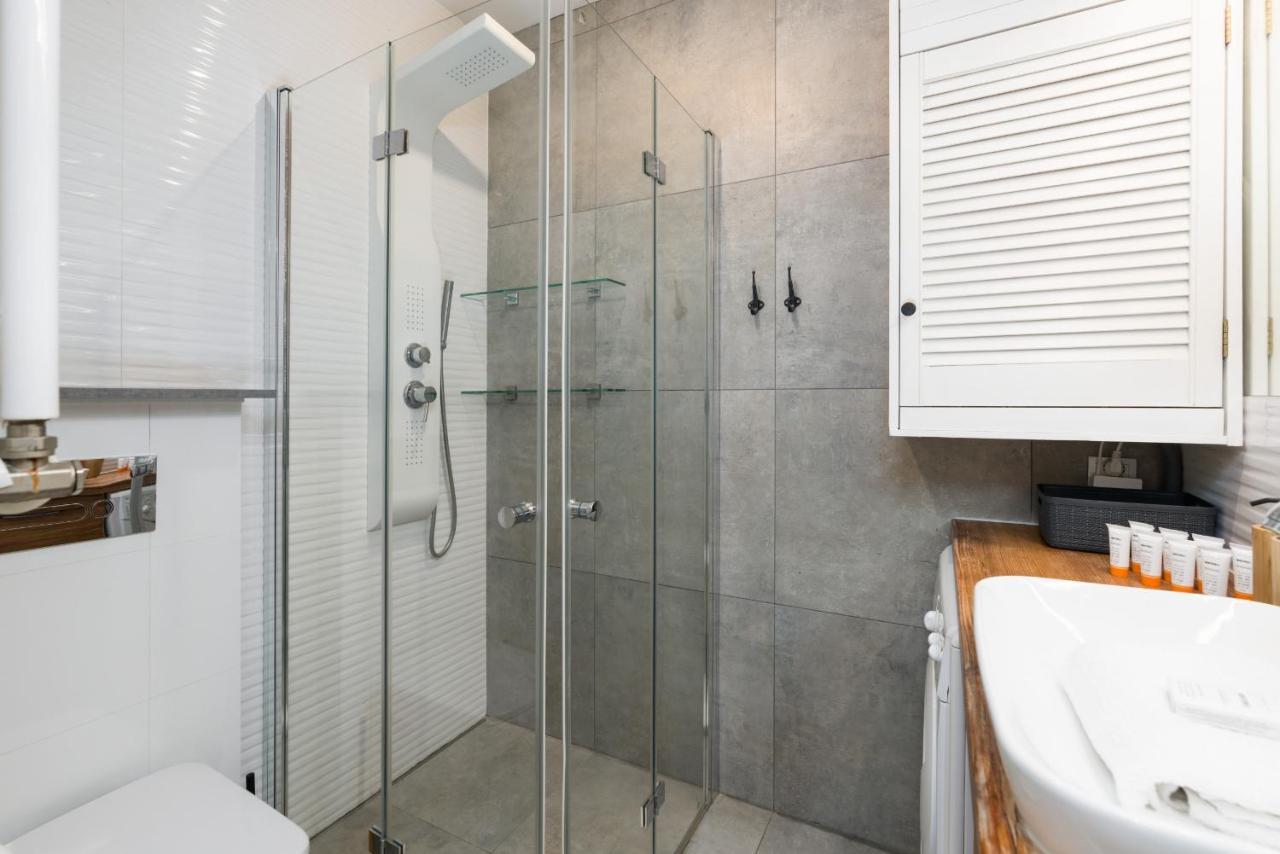 Apartment Poznan Old Town Strzelecka By Noclegi Renters Ngoại thất bức ảnh