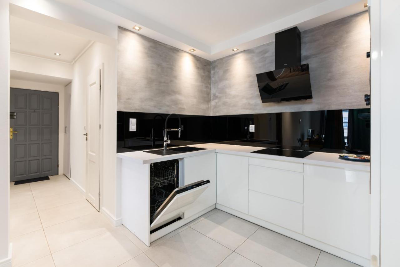 Apartment Poznan Old Town Strzelecka By Noclegi Renters Ngoại thất bức ảnh